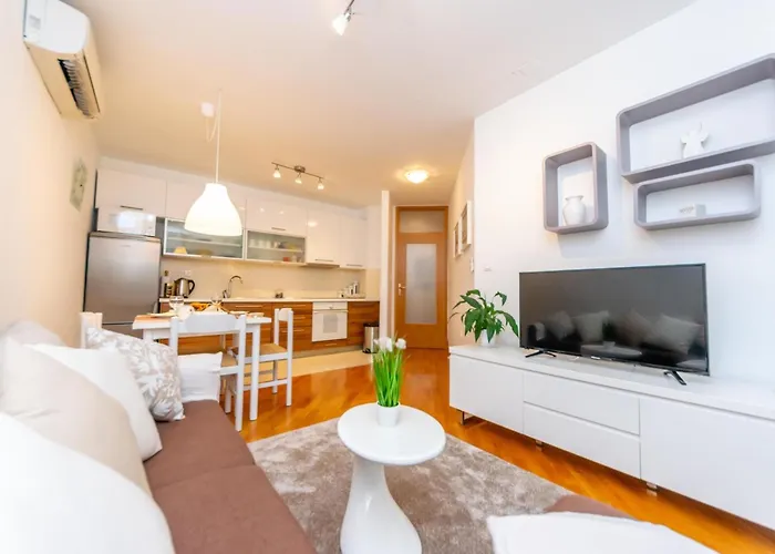 With Parking Space - 24138 Apartamento