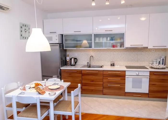 With Parking Space - 24138 Zadar